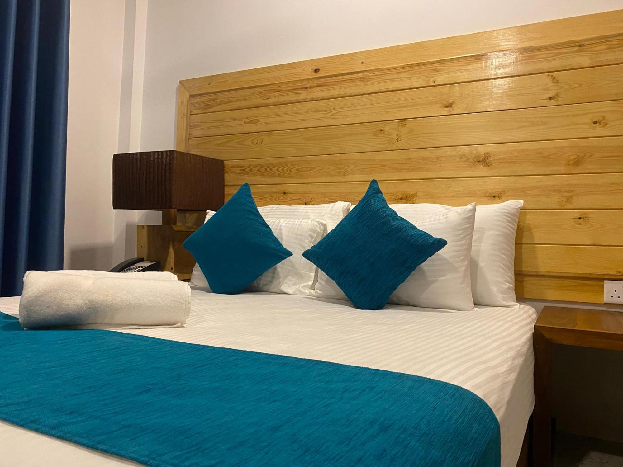 Trinco Beach Resort Trincomalee Ngoại thất bức ảnh
